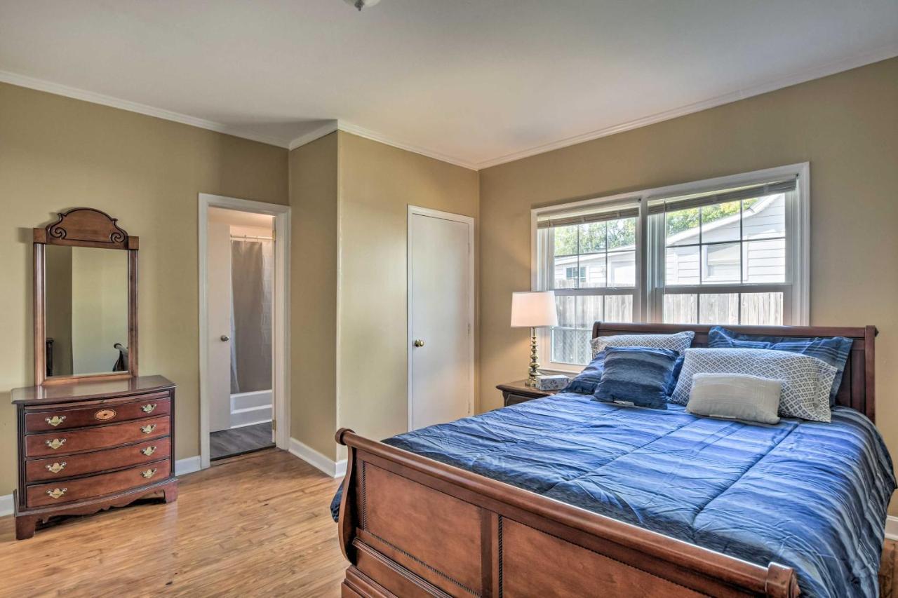 Cozy Greenville Bungalow About 2 Mi To Downtown! Bagian luar foto
